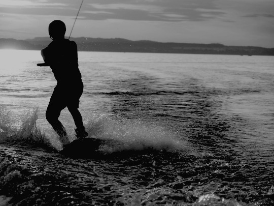 Quel est le matériel à posséder pour pratiquer le wakeboard ?