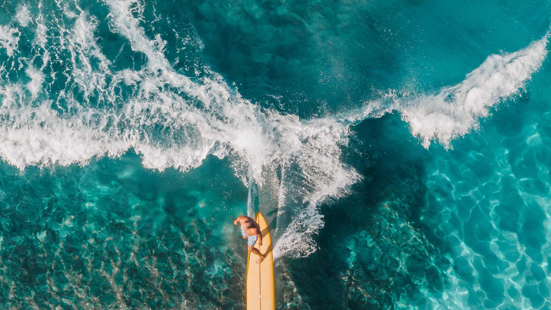 Les meilleurs spots de surf sur la côte méditerranéenne du sud de la France