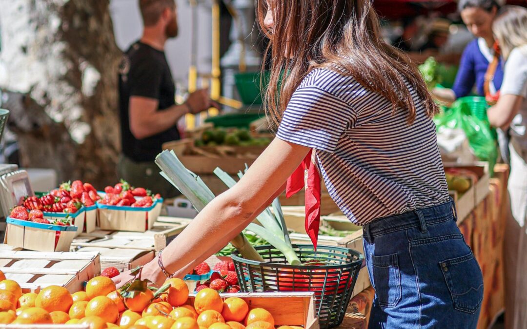 Les marchés provençaux à ne pas manquer : une immersion dans les saveurs du Sud